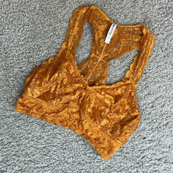 Zenana Outfitters Other - Lace Racerback Bralette